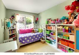 Acquistare camere da letto per ragazze può provocare ansia, ma con i giusti suggerimenti. Viola Molti Camera Letto Ragazze Bed Giocattoli Bambini Viola Pareti Letto Maggio Toys Verde Camera Letto Canstock