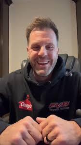 PLEASE HELP AT THE CASEY’S REGISTER IF YOU CAN, @caseys annual Hunger Round  Up Campaign with Feeding America , $1 helps provide at least 10 meals