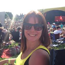 Hi can anyone reconnect an external water pipe for me please. Ladders will  be required. I'm in Buxton. Thanks, Sarah