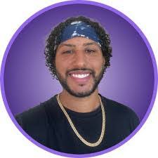 Kelvin Perez's Instagram, Twitter & Facebook