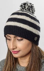 Black wool hot sale bobble hat