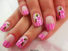 Super colección con los diseños mas bonitos de uñas para xv años o quinceañeras. Decoracion De Unas Para Manos Con Flores Decoracion De Unas