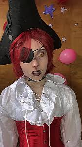 Cosplay de Foxy sin Sombrero: Un Cambio Favorable