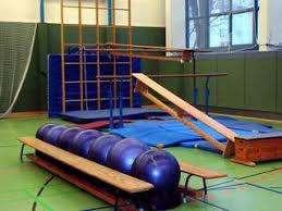 Aufbau Kinderturnen Kinderturnen Turnen Mit Kindern Turnen Im Kindergarten
