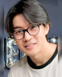 Hello my fellow LG 😘😘😍 Those of us that used #Westlife songs to compose  a love message to our loved ones. 😉😚😚Let's gather here, and mention the  track you love most in