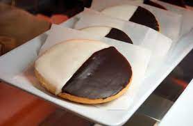 We would like to show you a description here but the site won't allow us. Magnolia Bakery Is Finally Getting A Black And White Cookie Thanks To Seinfeld
