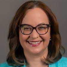 Elizabeth Reich's Instagram, Twitter & Facebook