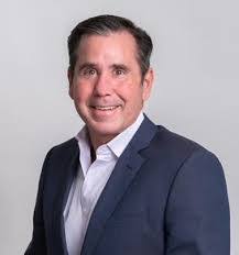 Richard Mell's Instagram, Twitter & Facebook