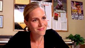 Ms. Topolsky is having one-on-one meetings with her students and adopts a  "charm offensive" with Max, who plays along but remains totally