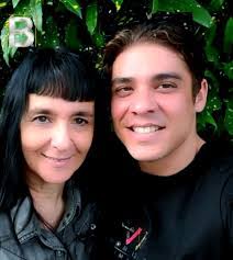 Jani Martinez's Instagram, Twitter & Facebook