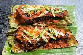 Makin spesial lagi dengan tambahan tahu sumedang di dalamnya. Resep Ikan Pari Bakar Dentist Chef
