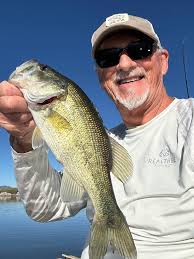 Fishing at Tempe Town Lake, catching fish and eating concerns