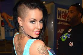 MMA fighter accused in brutal beating of ex-girlfriend won't contest  extradition