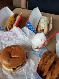 Salads chicken baskets burgers and sandwiches blizzard® treats classic treats $6 meal deal 2 for $4 snacks & sides blended beverages icy, cold beverages orange julius® dq treatzza pizza® dq® cakes kids menu. Dairy Queen Grill Chill Blue Ridge Menu Prices Restaurant Reviews Tripadvisor
