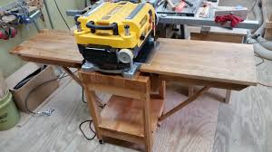 Solid Hard Maple Roll Cart With Folding Infeed And Outfeed Tables Jet Woodworking Tools Woodworking Tool Cabinet Wood Crafting Tools