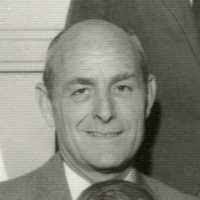 Leonard Bradshaw's Instagram, Twitter & Facebook