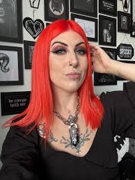 Saskia Young mixed Sunset Orange and Electric Paradise for her signature  vibrant orange hair color🧡✨ https://arcticfoxhaircolor.visitlink.me/A9GBMB