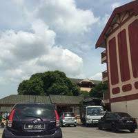 A shower, towels and slippers along with an electric kettle, refrigerators and a washing machine are also available in the rooms. Sekolah Kebangsaan Taman Bukit Rambai Tanjung Kling Melaka