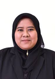 CURRICULUM VITAE YANG MULIA RAJA FARZARUL HANIM BINTI RAJA AZMY