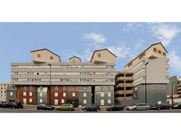 Implantes Dans Le Quartier Des Mordacs A Champigny Sur Marne Les 114 Logements Imagines Par Edouard Francois Sont Originau Edouard Francois Maison Le Quartier