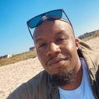 Devin Everett's Instagram, Twitter & Facebook