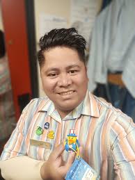 Thank you for the colorful duck Miss Lynn & Kayleigh. I found it around  Azura. 30 Nov 24. Love it xx.