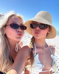 Georgia Lowe (@georgialowee) • Instagram photos and videos