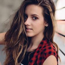 Maggie Baugh's Instagram, Twitter & Facebook