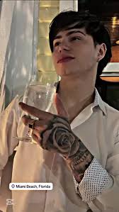 hermoso 😏😍🦊 @Edwin Ceron #edwinelmejor #edwinceron #edwinelmejor  #sindudaelmejor #patron #celwin #celwin🦊🦊🦊 #celwin🦊🦊🦊 #teamzorro🦊  #teamzorro #🦊🦊🦊 #elmejor #elmejorteam #elmashermoso #edwinycely #foto ...