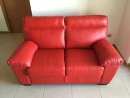 Abbiamo lavorato sulla lista dei migliori divani due posti per ore! Divano A 2 Posti In Vera Pelle Color Rosso Nuovo By Natuzzi Ebay