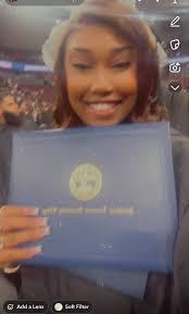 Marie Mangrum's Instagram, Twitter & Facebook