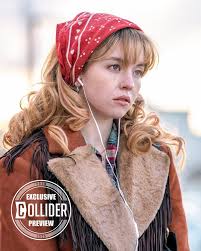 Collider presenta vistazos exclusivos de Sydney Sweeney y Halsey como Penny  Jo Poplin y Mandy Starr en #Americana.