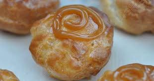 Eclair Ou Chou Au Caramel Beurre Sale Dans La Cuisine D Audinette Caramel Au Beurre Sale Gateau Caramel Beurre Sale Caramel