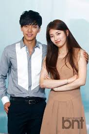 The page is about korean actor lee seung gi and bae suzy. Lee Seung Gi Suzy Selebritas Aktor Korea Aktor