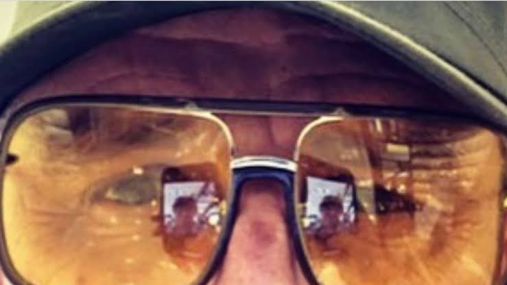 Neues Brillen-Modell: Hans Sigl widersetzt sich seinem Optiker