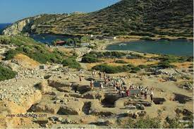Antik çağda kap krio olarak bilinen deveboynu burnu'nda yer alan knidos, muhteşem konumuyla bölgenin en güzel antik kentlerinden biri. Knidos Antik Kenti