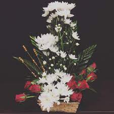 White Chrysanthemums Red Roses Flower Arrangement In A Gold Coloured Basket Delivered To Apollo Hospital Gre Flower Arrangements White Chrysanthemum Flowers
