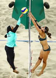 The men's final in beach volleyball at copacabana beach. A Rio La Sfida E Nel Beach Volley Il Velo Egiziano E Il Bikini Tedesco Ilgiornale It