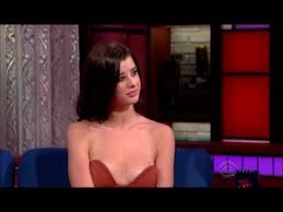 Lagi live celana nya sobe di tengah, cewek cantik keliatan cd nya, cewek cantik kelihatan celana dalam nya, lagi viral, lagi main. Wn Presenter Cantik Kelihatan Cd Nya Waktu Lagi Live Kocak Banget