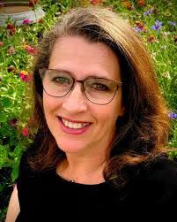 Mike Tosh's Instagram, Twitter & Facebook