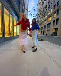 The actress is currently single, her starsign is pisces and she is now 18 years of age. Who Is Malina Weissman Dating Malina Weissman Boyfriend Husband