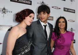 It has been six years since demi moore and ashton kutcher's divorce was finalised, but their marriage is coming back under the spotlight. Ashton Kutcher Finally Let Go Of One Last Thing From His Marriage To Demi Moore Vanity Fair