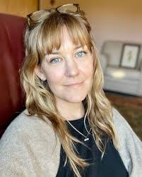 Missy Showalter's Instagram, Twitter & Facebook