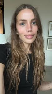 Story time- how I figured out foundation wasn’t going to get better, and  came up with a solution for those who want minimal coverage. Reminder that  “traditional one layer foundation” is not what IIID ...