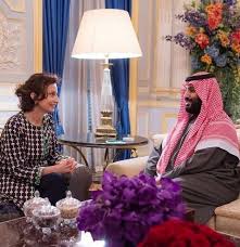 الأمير محمد بن سلمان متكلماً في مؤتمر صحافي عن بعد، في العاصمة الرياض، خلال قمة مجموعة العشرين (22 ت2 2020، أ ف ب). Ø§Ù„Ø£Ù…ÙŠØ± Ù…Ø­Ù…Ø¯ Ø¨Ù† Ø³Ù„Ù…Ø§Ù† ÙŠÙ„ØªÙ‚ÙŠ Ø¨Ø±Ø¦ÙŠØ³Ø© Ø§Ù„ÙŠÙˆÙ†ÙŠØ³ÙƒÙˆ Ø®Ù„Ø§Ù„ Ø²ÙŠØ§Ø±ØªÙ‡ Ø¥Ù„Ù‰ ÙØ±Ù†Ø³Ø§ Ù…Ø¬Ù„Ø© Ù‡ÙŠ