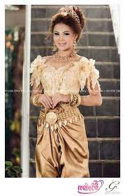 Pin By Dreamer On Cambodia Brides Cambodian Dress Traditional Dresses Cambodian Wedding