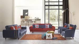Salon ve oturma odası mobilyaları çok çeşitli olmakla birlikte markalar da birçok tarzda ürünü kullanıcılarının beğenisine sunuyor. Oturma Odasi Koltuk Rengi Ne Olmali Dekorblog