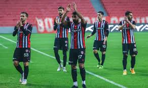 Yönetim kurulu başkanvekilimiz veysel bilen, genel menajerimiz mustafa aztopal, genel müdürümüz soner soykan, teknik direktörümüz mehmet altıparmak ve basın sözc&uum. Samsunspor Un Teknik Direktoru Ertugrul Saglam Super Lig Icin Ne Dedi