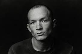 Can we talk about how horrifying this guy was?? : r/YouOnLifetime