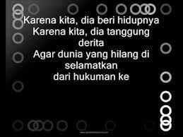 Waktu kecil kita merindukan natal hadiah yang indah dan menawan namun tak menyadari seorang bayi t'lah lahir bawa keselamatan 'tuk manusia. Karena Kita Lagu Natal Youtube